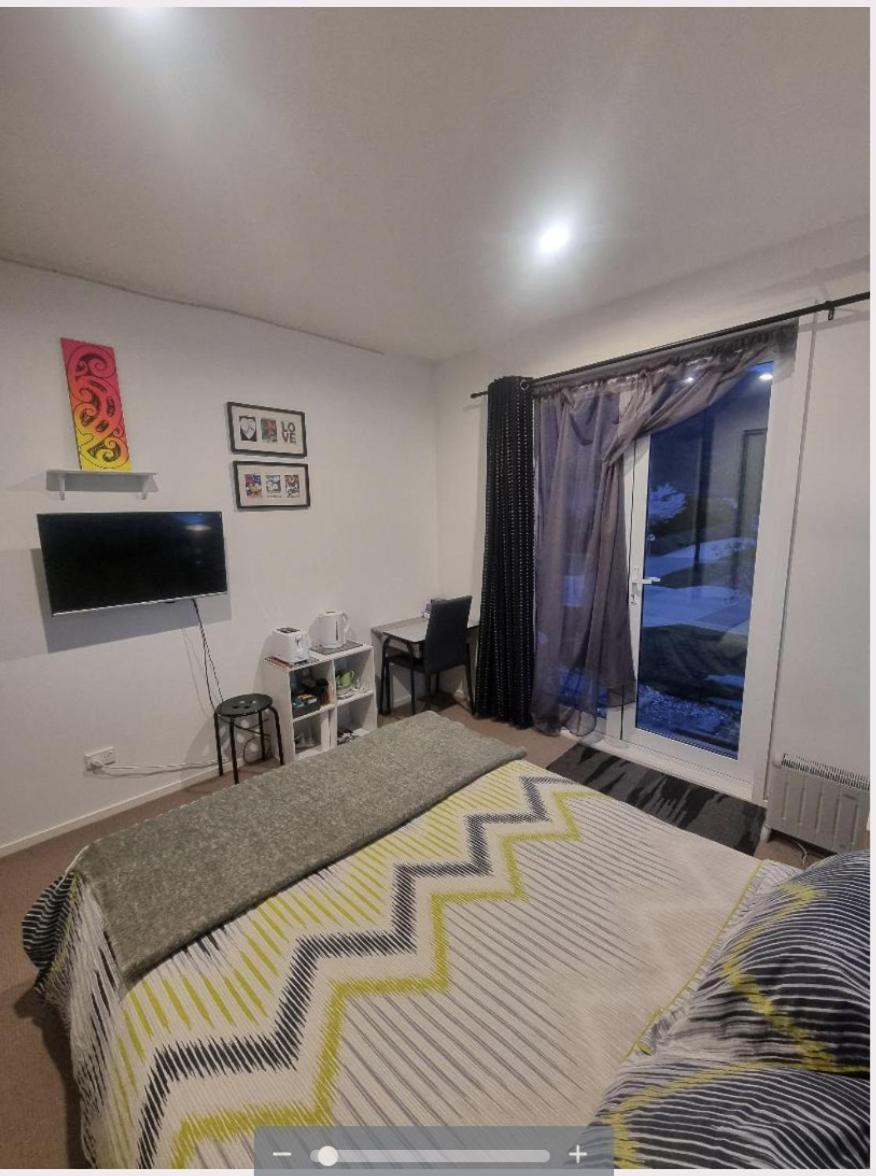 Banbury Deluxe With Spa Bath! Private Courtyard! كوينستاون المظهر الخارجي الصورة